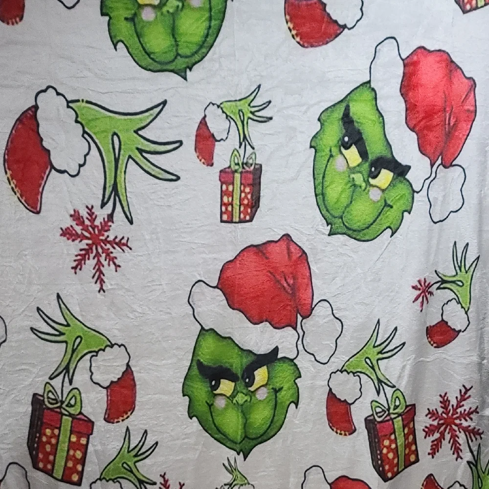Holiday Grinch Cozy Oversized Throw Blanket - Christmas NWT